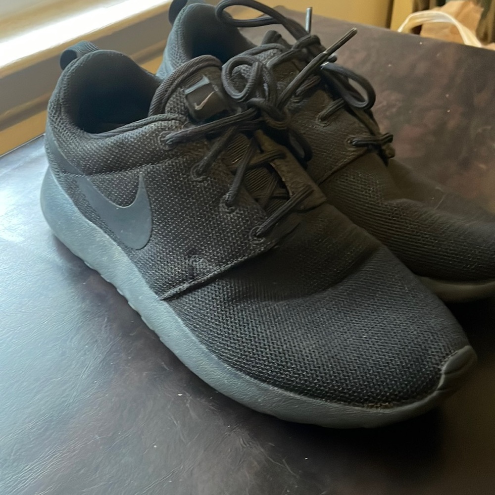 Nike All Black Sneakers